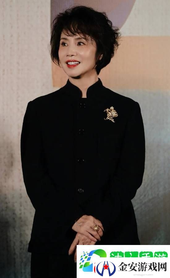 前央视知名主持人转行当演员