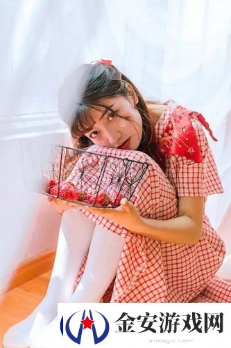 三年在线观看免费完整版中文深情演绎，网友：剧情让人感动至深！ 