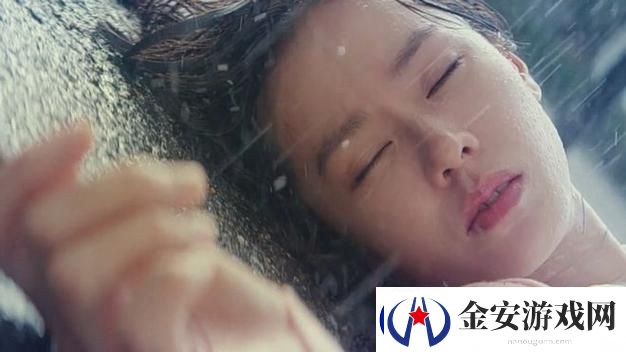 岳故意装睡让我挺进去的电影的深层解读与观影体验